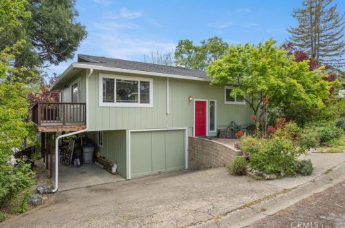 835 Anastasia Dr, Lakeport, CA 95453-3017