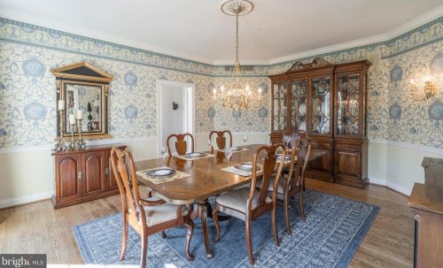 5 Gregory Ln, Newtown Square PA  19073-1518 exterior