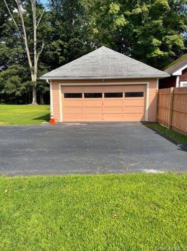 140 Main St, Port Jervis NY  12771-2114 exterior