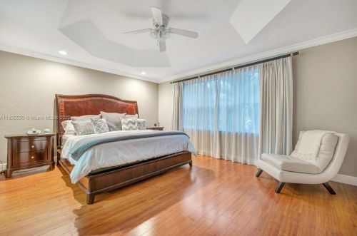 3163 176 Ter, Hollywood FL 33029-5608 exterior