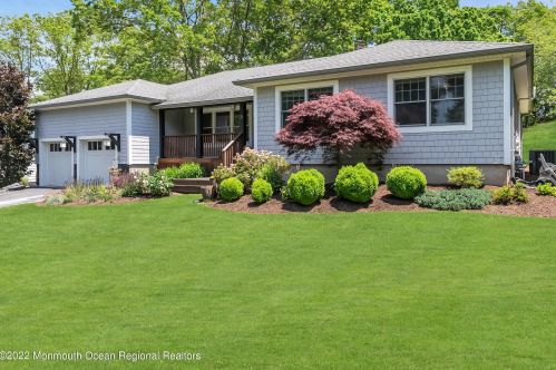 26 Lambert Johnson Dr, Tinton Falls, NJ 07712-3748