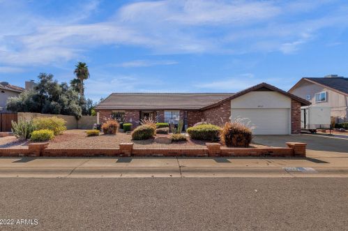 6527 Evans Dr, Glendale, AZ 85306-3745