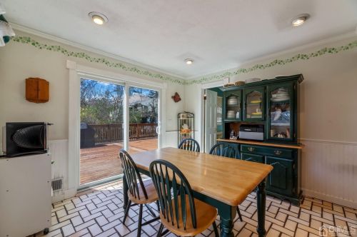 2 Perry Rd, East Brunswick NJ  08816-1324 exterior