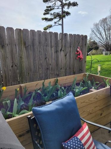 29 Cedar Knoll Dr, Greensboro NC  27407-5837 exterior