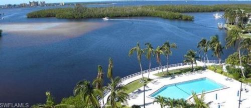 18086 San Carlos Blvd, Fort Myers Beach FL  33931-6304 exterior