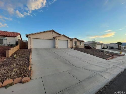 1576 El Campo, Bullhead City, AZ 86442-8790