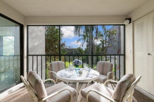 1538 Oyster Catcher Pt, Naples, FL 34105-2688