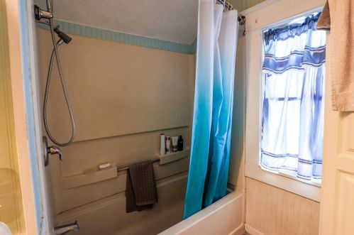 838 Locust Ave, Zanesville OH  43701-2414 exterior