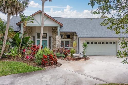 2910 70th St, Naples, FL 34105-7216
