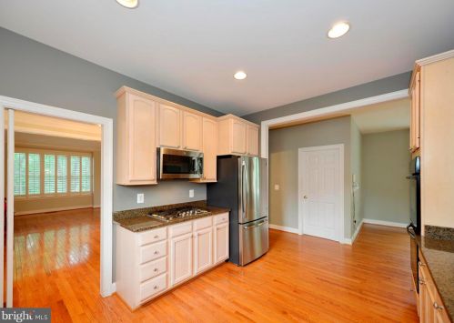 153 Amalfi Ct, Purcellville VA  20132-5816 exterior