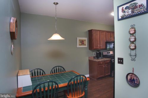 47 Barlow Dr, Souderton PA  18964-2276 exterior