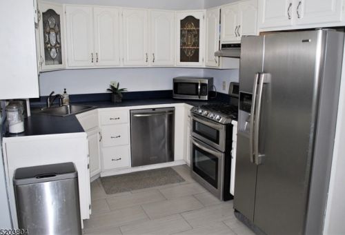 254 15th St, Bloomfield, NJ 07003-5950