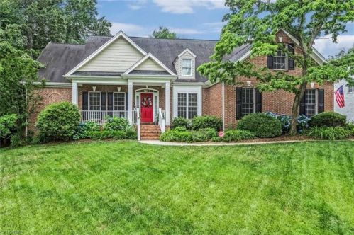 2525 Beech Ln, Greensboro, NC 27455-1277