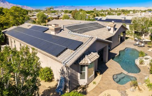 8 King Edward Ct, Rancho Mirage CA  92270-1621 exterior