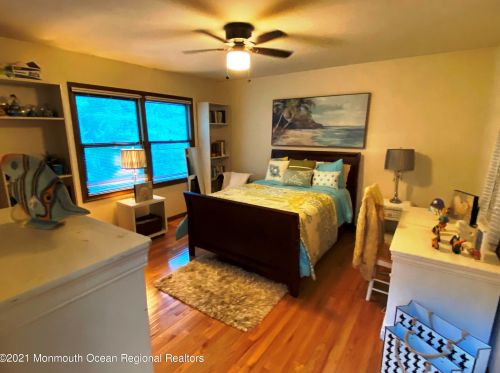 86 Green Meadow Blvd, Middletown NJ  07748-3148 exterior