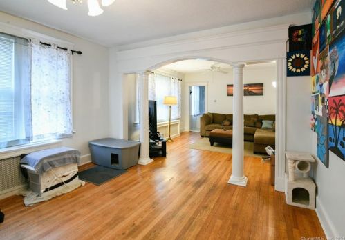 79 Seymour St, Waterbury CT  06708-3731 exterior