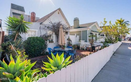 306 34th St, Newport Beach, CA 92663-3104