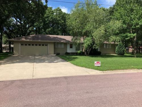 735 Cleveland Ave, Winnebago, MN 56098-1047