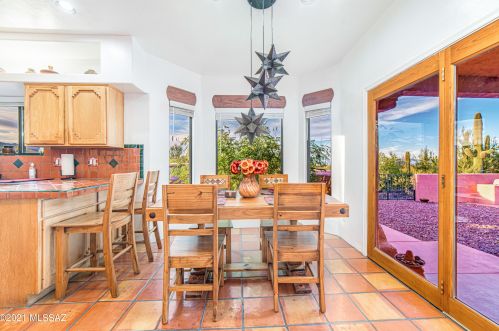 2620 Camino De Oeste, Tucson AZ 85746-9092 exterior