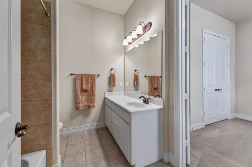 1155 Sunlight Dr, Lewisville TX  75028-4051 exterior