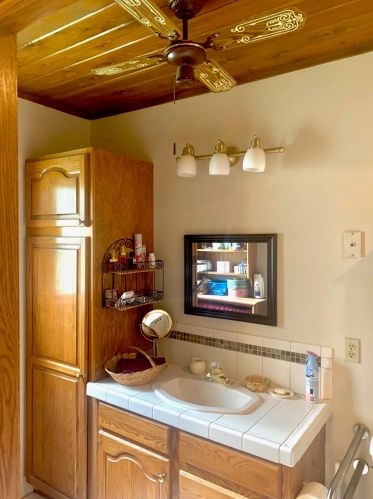 5375 Quaas Dr, West Bend WI  53095-8719 exterior
