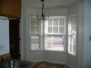 1906 Rolling Ridge Dr, Jacksonville NC  28544-1630 exterior