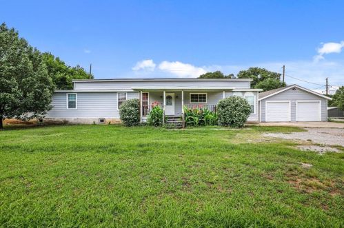 6232 Tenderfoot Trl, Fort Worth, TX 76135-9286