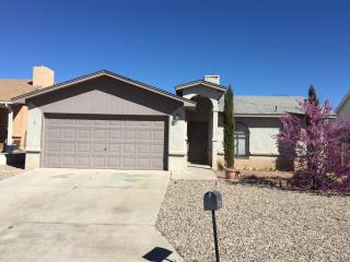 18 Apache Plume Rd, Los Lunas NM  87031-9545 exterior