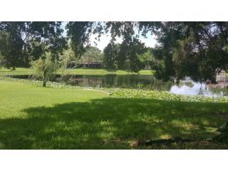 9880 Lake Seminole Dr, Largo, FL 33773-4520