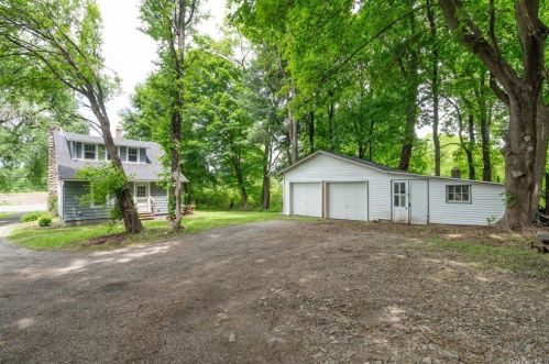 2450 State Route 208, Walden NY  12586-2801 exterior