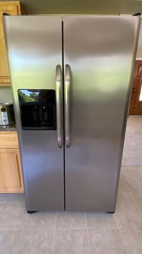 7901 Daly Rd, Cincinnati OH 45224-1168 exterior