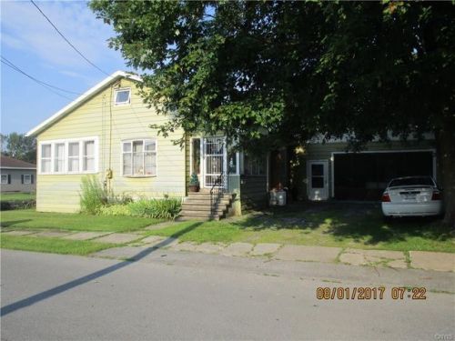 185 Boon St, Watertown, NY 13601-2309