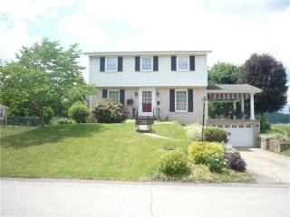 320 Edgewood Ave, Trafford PA  15085-1117 exterior