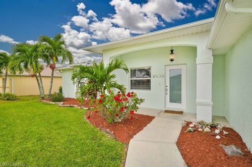 2505 31st St, Cape Coral, FL 33914-4753