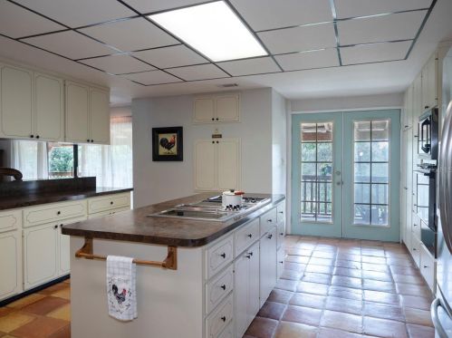 6737 180th Avenue Rd, Ocklawaha FL  32179-7002 exterior