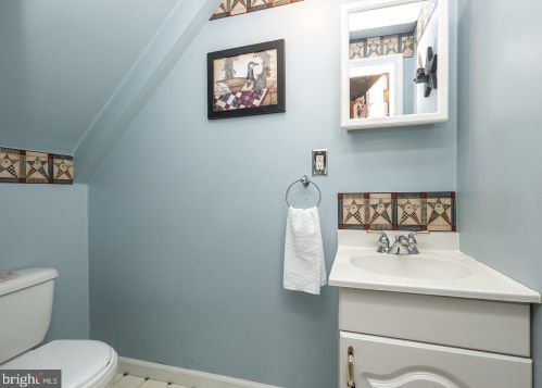 672 Manatawny St, Pottstown PA  19464-9407 exterior