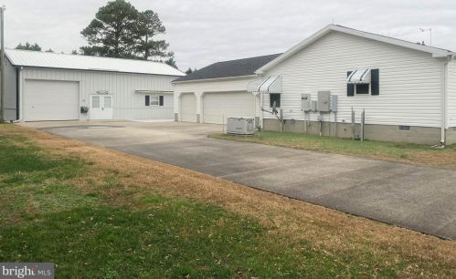 36926 Horsey Church Rd, Delmar, DE 19940-3232