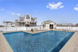 6 Widgeon Way, West Hampton Beach NY  11978-2940 exterior