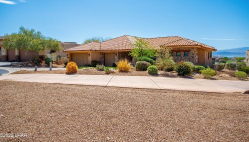 1888 Tradition Ln, Lake Havasu City, AZ 86404-5979