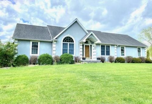 218 Almahurst Dr, Chillicothe, OH 45601-7501