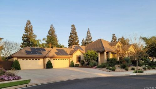 6658 Gentry Ave, Fresno, CA 93711-4115