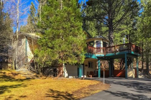 1239 Echo View Dr, South Lake Tahoe, CA 96150-6123
