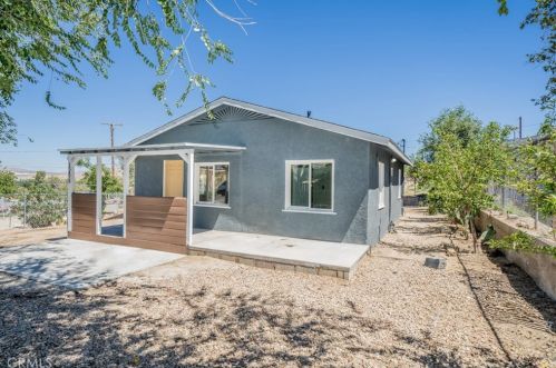 15475 3rd St, Victorville, CA 92395-3502