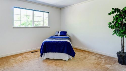 215 Simone Pl, Santa Rosa CA  95409-3736 exterior