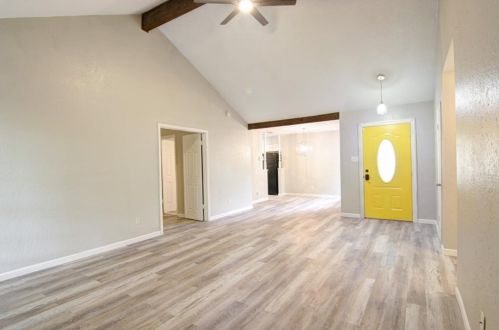 908 Echo Ln, Austin TX  78745-5419 exterior
