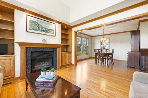 259 Housatonic Dr, Milford CT  06460-4935 exterior