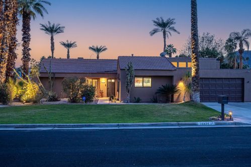 70425 Mottle Cir, Rancho Mirage CA  92270-2419 exterior