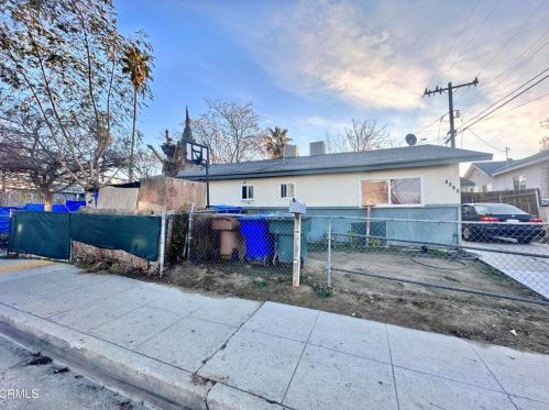 1827 Virginia St, Bakersfield, CA 93305-4125
