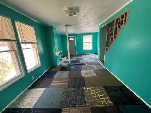 326 Pacific St, Franklin, PA 16323-2230