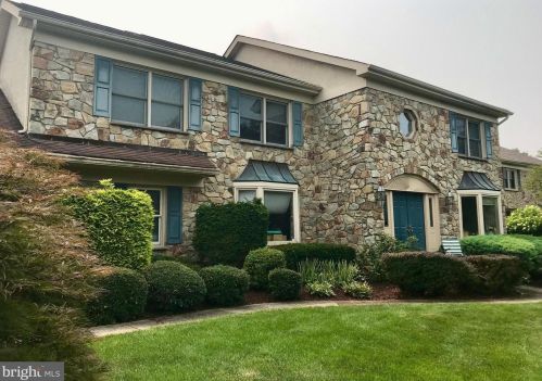 5117 Brandywine Dr, Norristown, PA 19403-1159